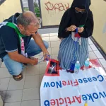 Photograph of a campaign demonstration or placard